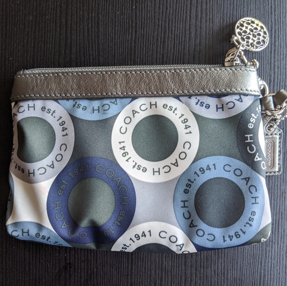 Coach wristlet - Picture 2 of 3